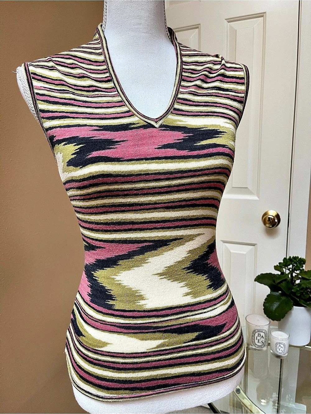 Missoni Multicolor Zigzag Knit Sleeveless V-Neck Top Wool Blend Italy $895